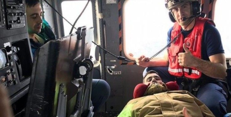 Yaralı İspanyol işçiler, helikopterle gemiden tahliye edildi