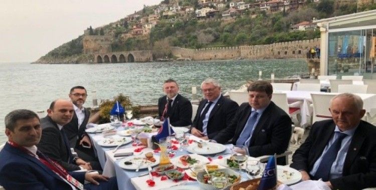Türkiye - İsveç resmi maç yemeği düzenlendi