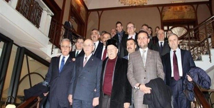 ​TBMM Başkanı Kahraman İsviçre'de Türklerle buluştu