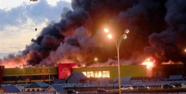 ​Rusya'da AVM'de yangın; 5 ölü