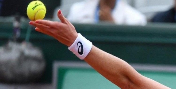 Türk tenisçi Zeynep Sönmez'e ceza