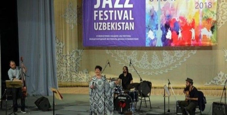 Türk müzisyen Yavuz Özbekistan'da büyük beğeni topladı