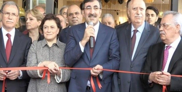 Adana'da 'Beta Tea House' açıldı