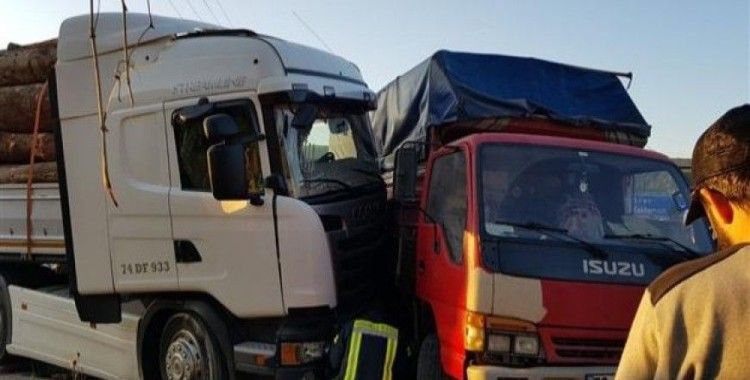 Karabük'te feci kaza; 17 yaralı