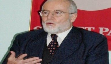 Eski bakanlardan Cevat Ayhan vefat etti