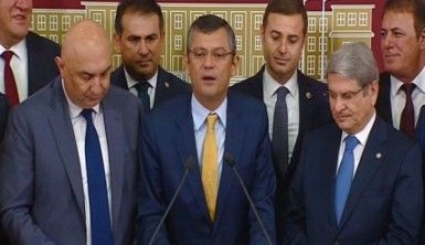 15 CHP'li vekil geri döndü