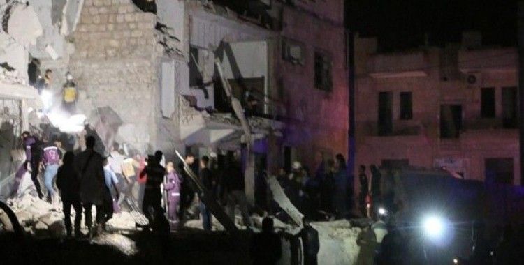 İdlib'de hastane önünde saldırı, 12 ölü