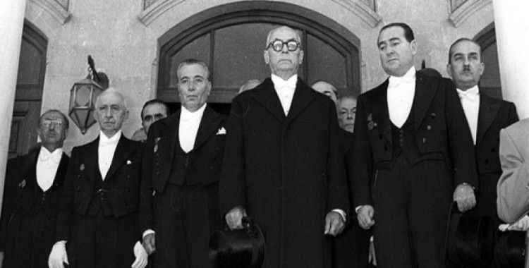 Hediye köpek Cumhurbaşkanı Bayar'ı yargılattı