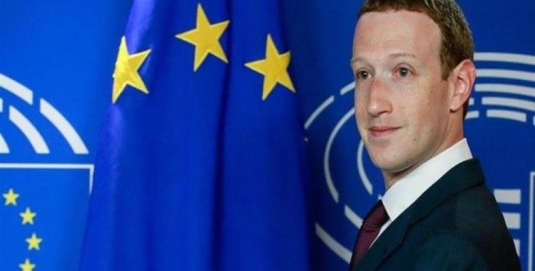 Zuckerberg özür diledi
