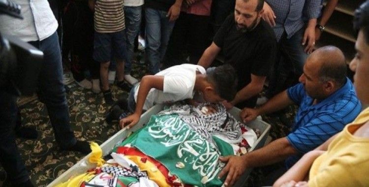 İsrail askerlerince öldürülen Filistinli çocuğa cenaze töreni düzenlendi