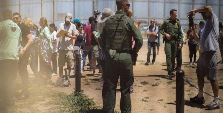 Trump Meksika sınırına duvarda ısrarlı