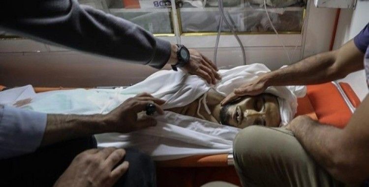 Gazze gösterilerinde yaralanan Filistinli genç şehit oldu