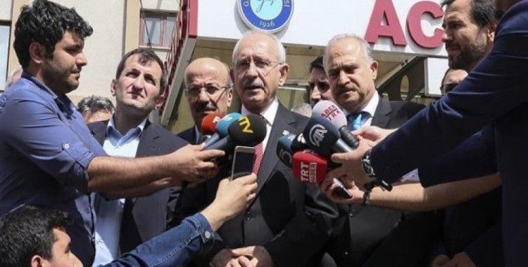 CHP Genel Başkanı Kılıçdaroğlu, Öztürk'ü hastanede ziyaret etti