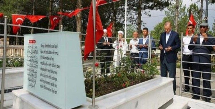 ​Erdoğan, Halisdemir'in kabrini ziyaret etti