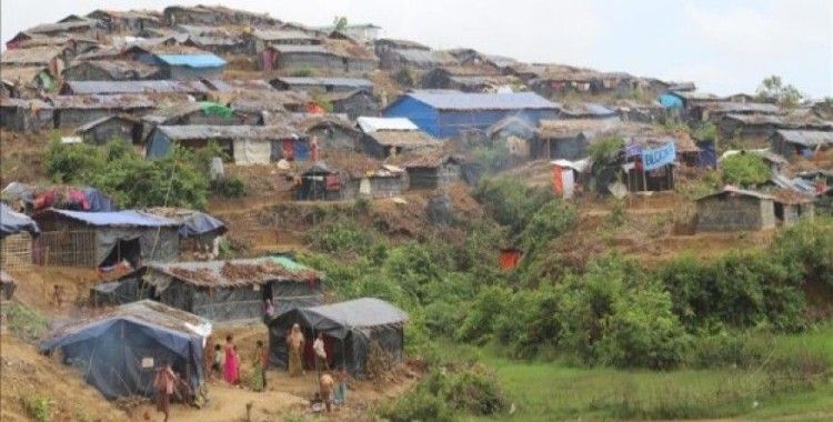 Arakanlıların kaldığı kamplarda muson tehlikesi