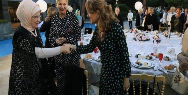 Emine Erdoğan kadınlar onuruna iftar verdi