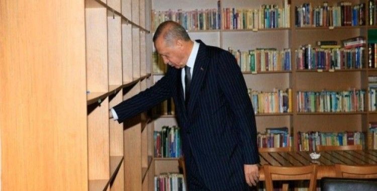 Erdoğan'dan Tiryakizade Kıraathanesi'ne ziyaret