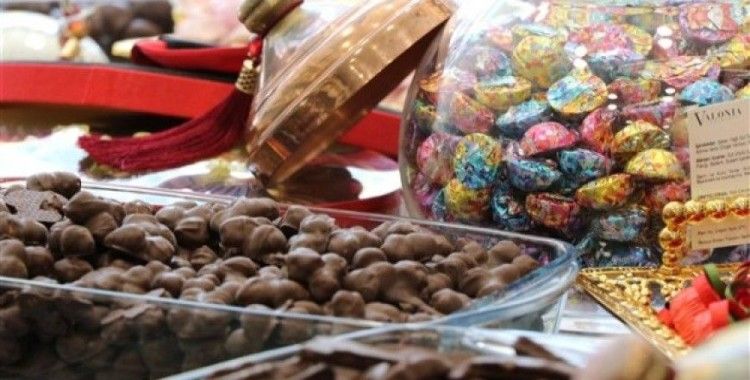Ramazan Bayramı öncesi şekerleme tezgahları şenlendi