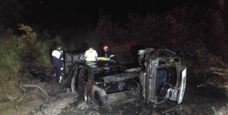 Tunceli'de kaza sonrası iki araç yandı, 4 kişi yaralandı