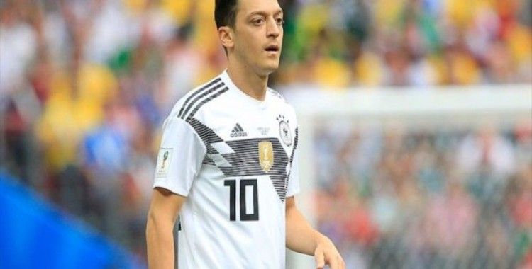 Alman medyasından Mesut Özil'e destek