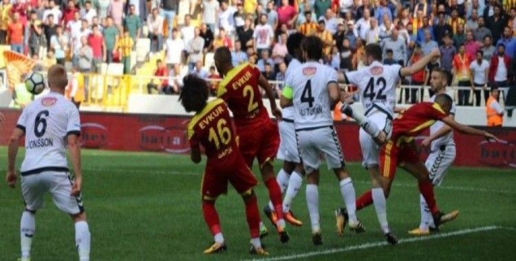 Evkur Yeni Malatyaspor transferde beklemede