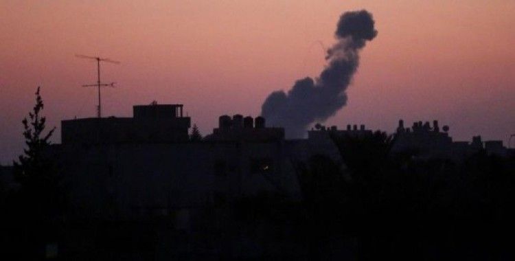 İsrail Gazze'de Hamas'a ait gözlem noktasını vurdu