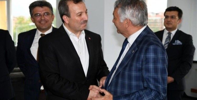 MHP'li Başkan Günaydın'dan AK Parti'ye tebrik ziyareti 
