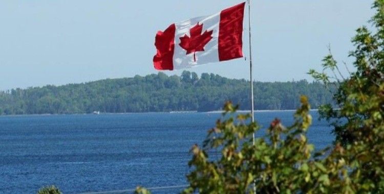 Kanada'da peçe yasağı bir kez daha askıya alındı