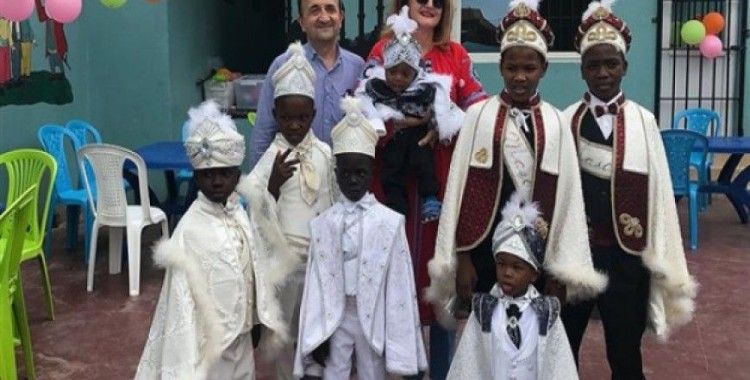 Tanzanya'da Türk usulü sünnet düğünü