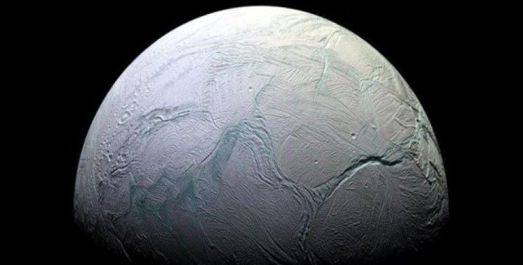 Enceladus'ta yaşam için gereken koşullara dair kanıtlar bulundu