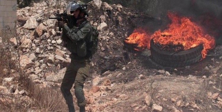 İsrail askerleri AA muhabirini yaraladı