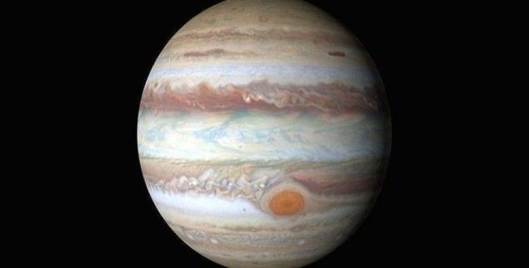 Jüpiter'in yeni uyduları keşfedildi