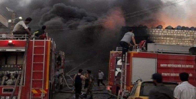 Afrin'in Cinderes kasabasında büyük yangın