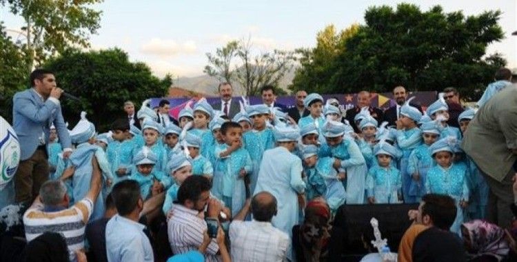 ​Şehit polisin anısına 100 çocuk sünnet ettirildi