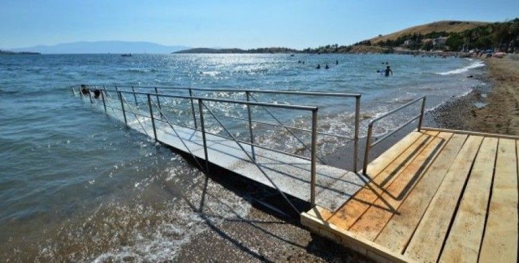Foça'daki rampalar yüzme engellini kaldırdı