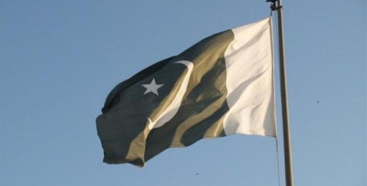 Pakistan'da bomba patladı, en az 4 yaralı 