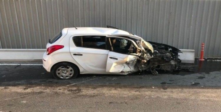 İzmir'de trafik kazası, 4 yaralı
