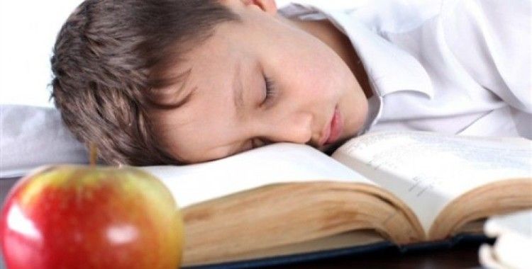 Uyku apnesi okul başarısını etkiliyor