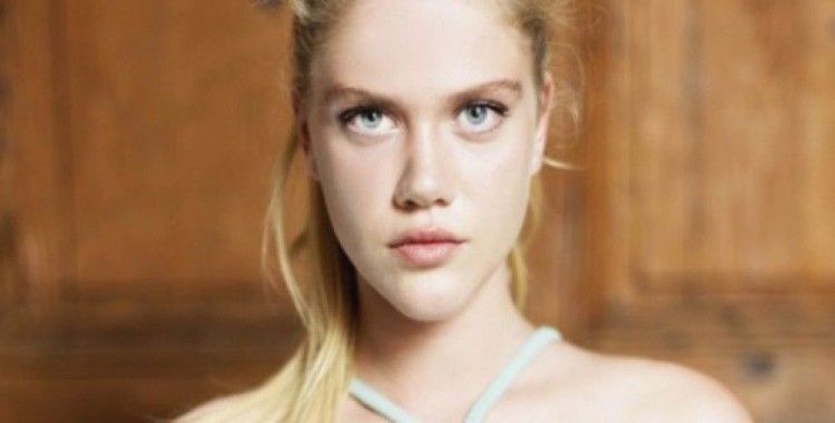 Oyuncu Serel Yereli çıplak fotoğrafını paylaştı