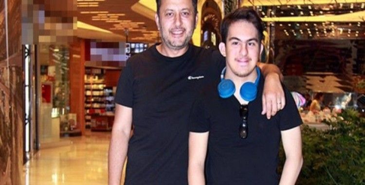 Ozan Çolakoğlu ile oğlu Kaan Çolakoğlu'nun sinema keyfi