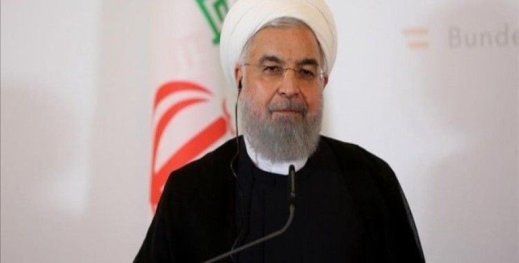 İran meclisinden Ruhani'ye 'ekonomi ekibini değiştir' ültimatomu