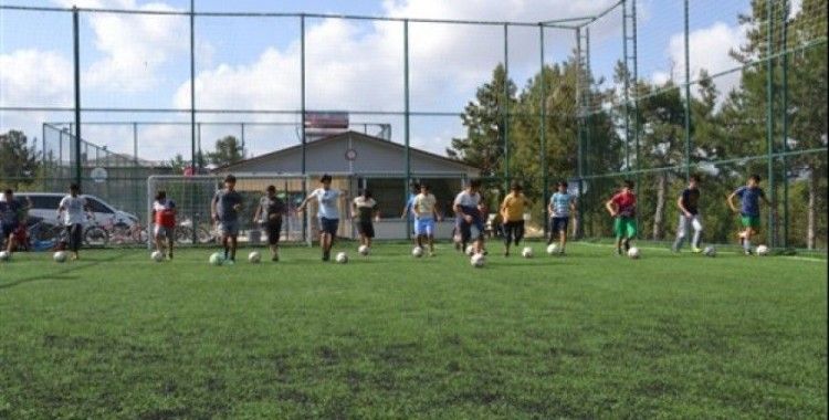 Erdemli'de yaz spor okulları yaygınlaşıyor