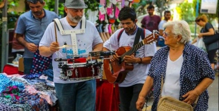 Maltepe'nin pazar ve parklarında müzik coşkusu
