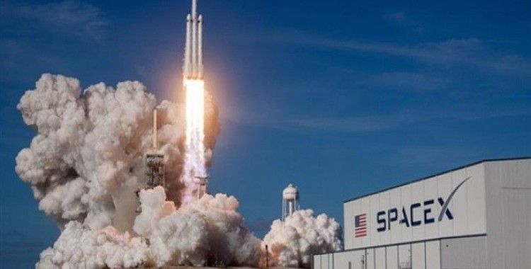 SpaceX ile Boeing insanlı uzay uçuşlarına başlıyor