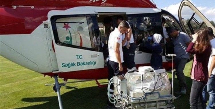 Ambulans helikopter bebek için havalandı