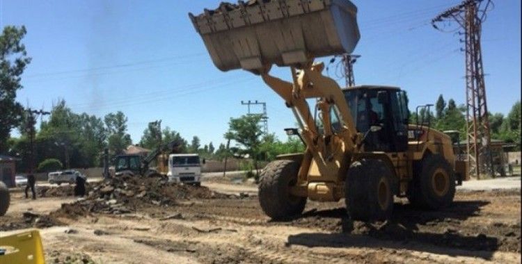 Van Büyükşehir Belediyesinden Erciş'e 14 milyonluk yol yatırımı