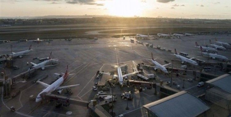 İstanbul havalimanları yolcu sayısını artırdı