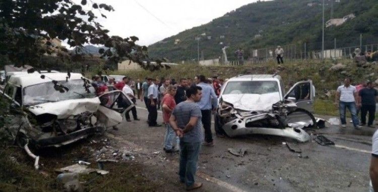 Giresun'da trafik kazası, 1 ölü, 3 yaralı