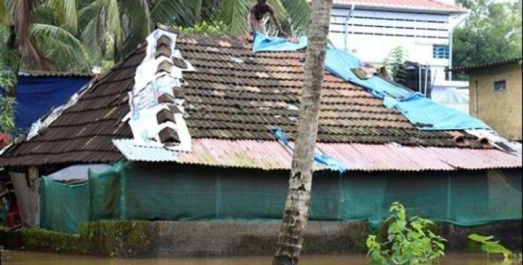 Hindistan'da sel felaketi, 37 ölü