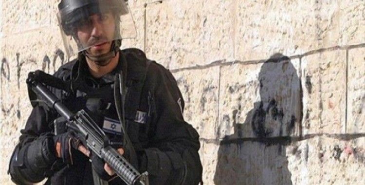 İsrail askerlerinden Batı Şeria'daki okula baskın